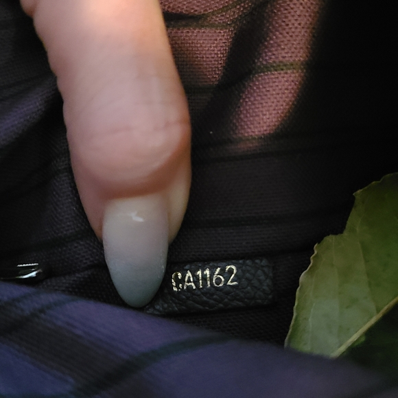 LOUIS VUITTON- Monogram Empreinte Artsy MM. Purple Est. Retail C$5,028.03 - Picture 13 of 13